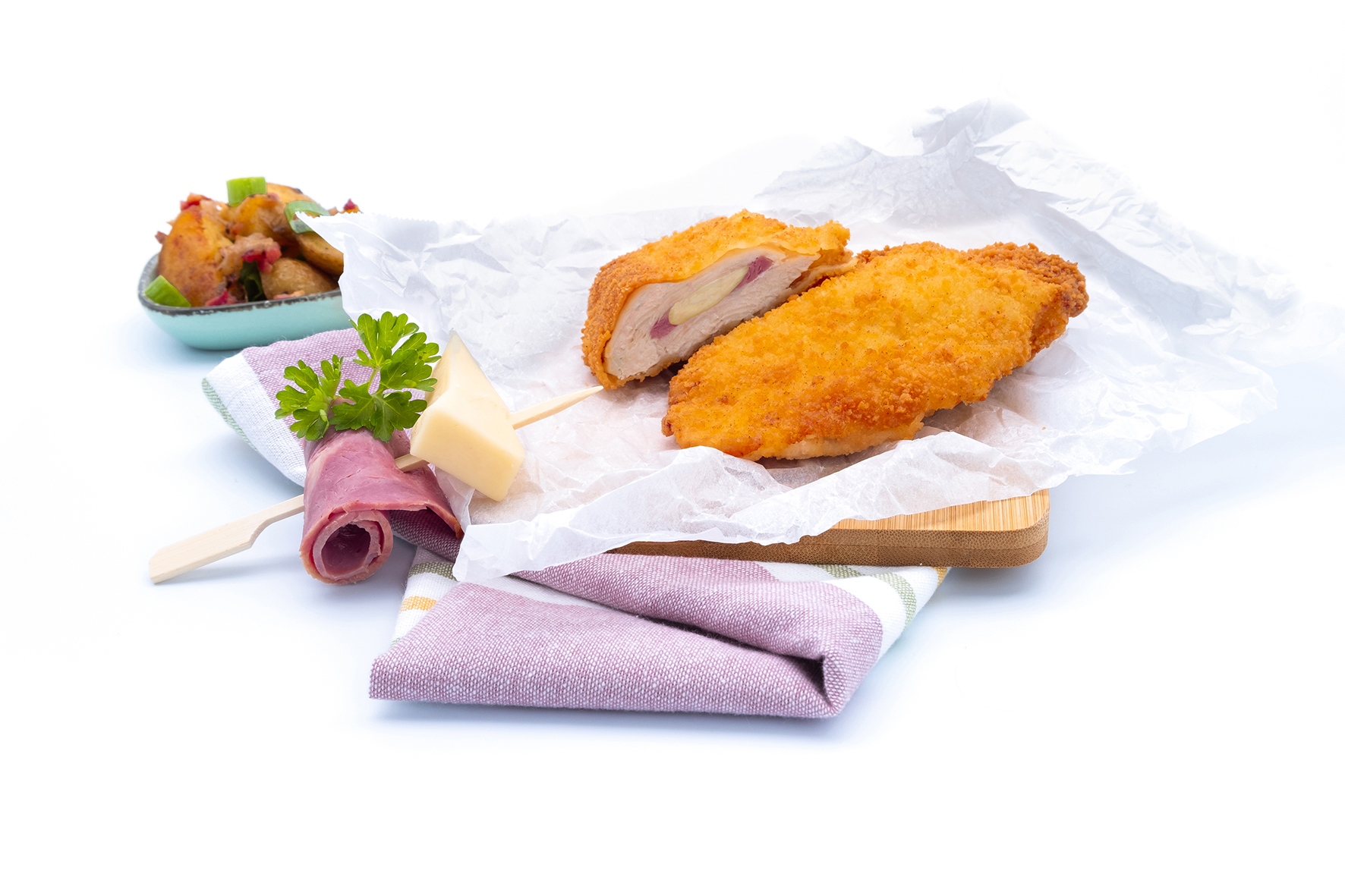 1105 Chicken breast fillet Cordon Bleu, cooked